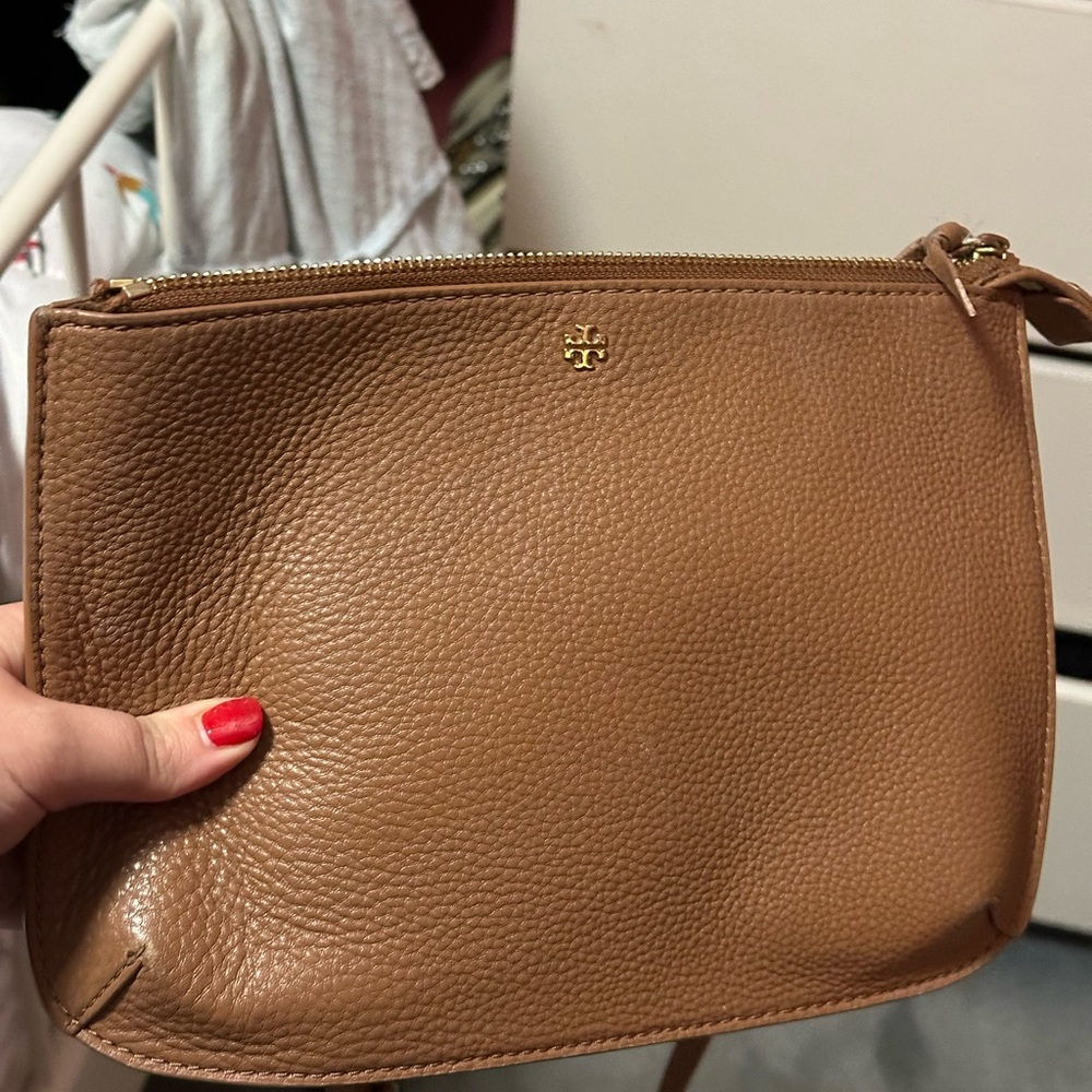 Tory Burch single zip crossbody bag